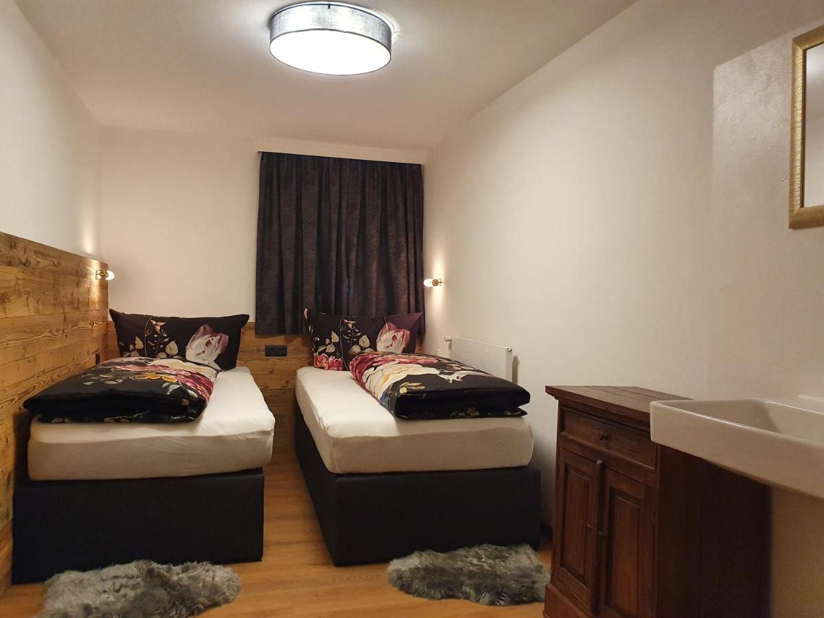 Landhaus Dornau Apartments مايرهوفن المظهر الخارجي الصورة